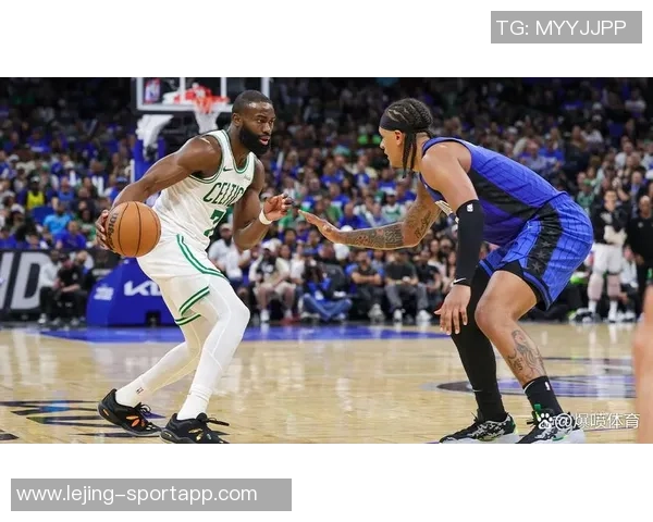 杰伦布朗主动请缨防守小卡背后的勇气与决心解析